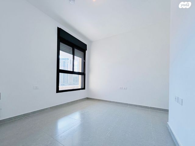 דירה, יצחק ארנסט נבנצל, ירושלים