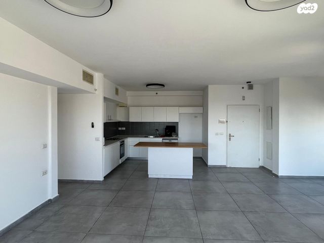 דירה, נווה גן, רמת השרון