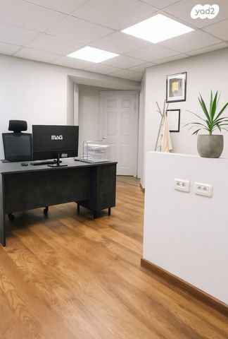 משרדים, יהוד מונוסון