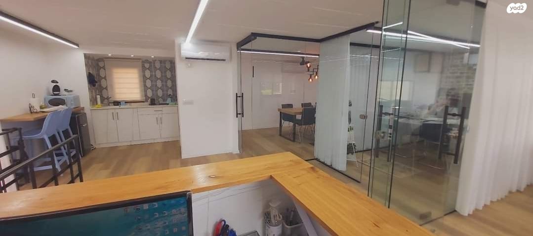 משרדים, המלאכה, אזור תעשייה קורן, מעלות תרשיחא