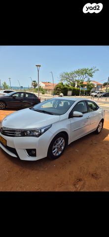 טויוטה קורולה