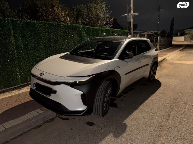 טויוטה bZ4X