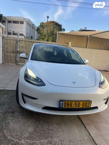 מודעת רכב טסלה מודל 3