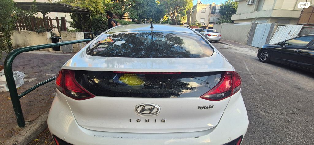 מודעת רכב יונדאי איוניק