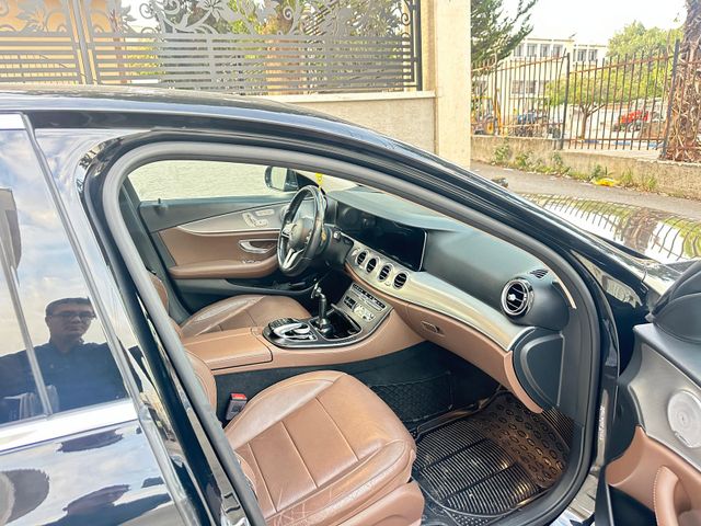 מרצדס-בנץ E-class