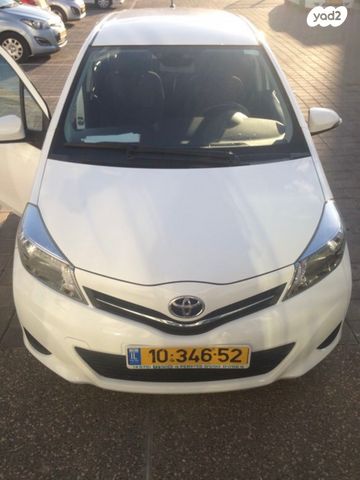 טויוטה יאריס