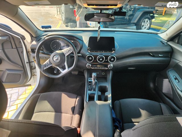 ניסאן סנטרה