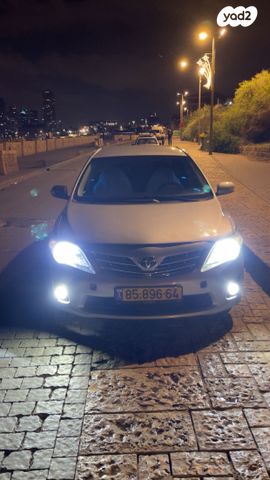 טויוטה קורולה