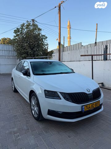 סקודה אוקטביה