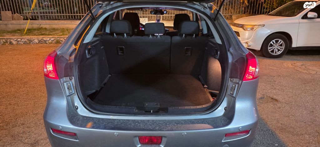 מיצובישי לנסר