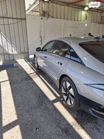 יונדאי איוניק 6