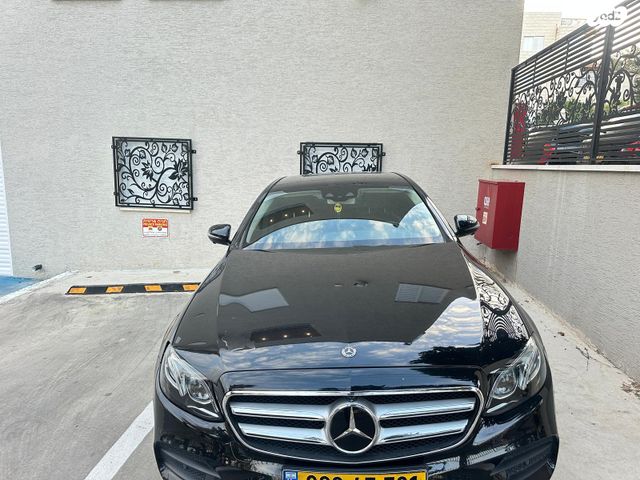 מודעת רכב מרצדס-בנץ E-class