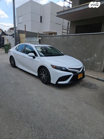 טויוטה קאמרי