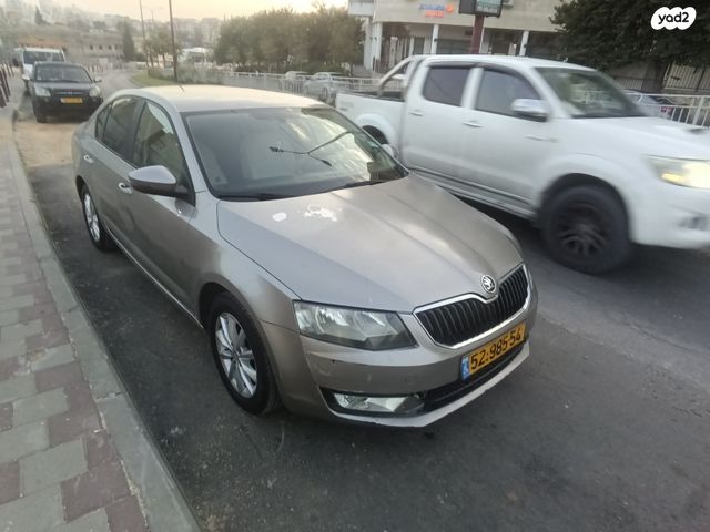 סקודה אוקטביה