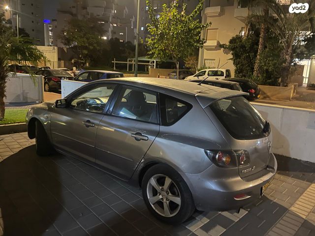 מודעת רכב מאזדה 3