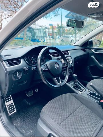 סקודה אוקטביה