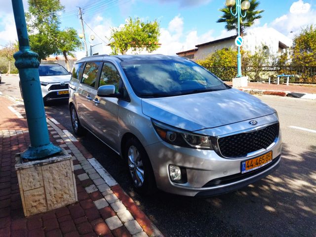 מודעת רכב קיה קרניבל