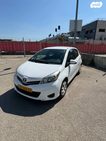 טויוטה יאריס