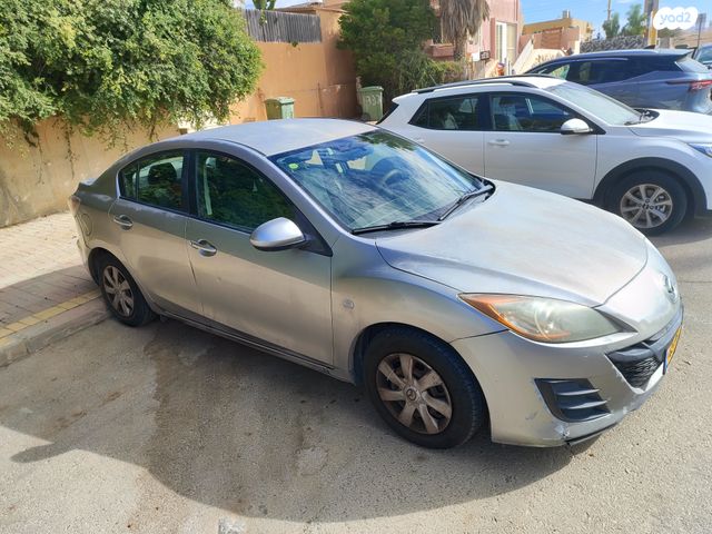 מודעת רכב מאזדה 3