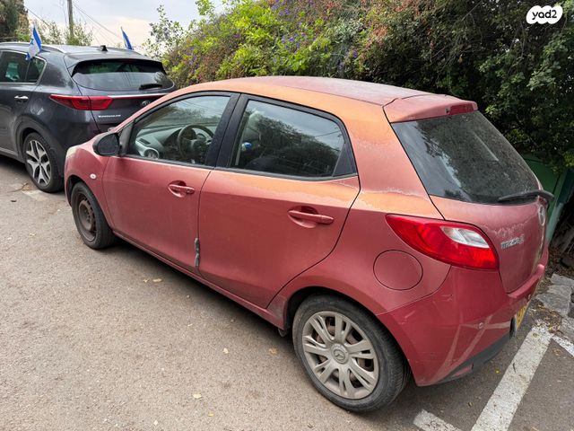 מודעת רכב מאזדה 2