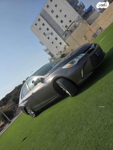 טויוטה קאמרי