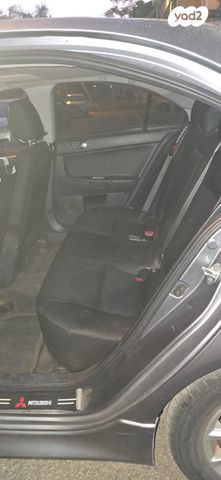 מודעת רכב מיצובישי לנסר