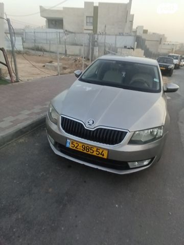 סקודה אוקטביה