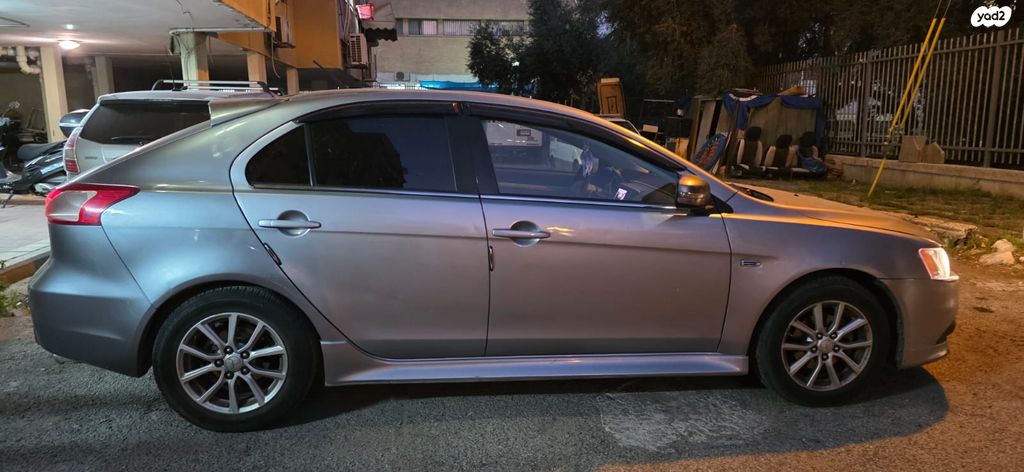 מיצובישי לנסר