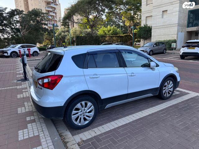 סוזוקי קרוסאובר