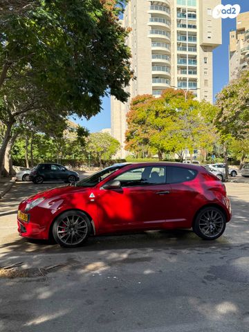 אלפא רומיאו מיטו