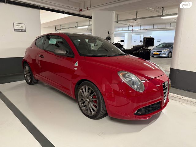 מודעת רכב אלפא רומיאו מיטו