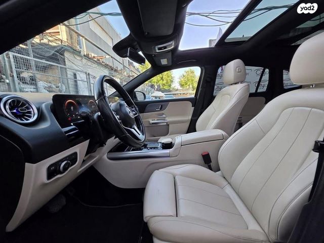 מרצדס-בנץ GLA