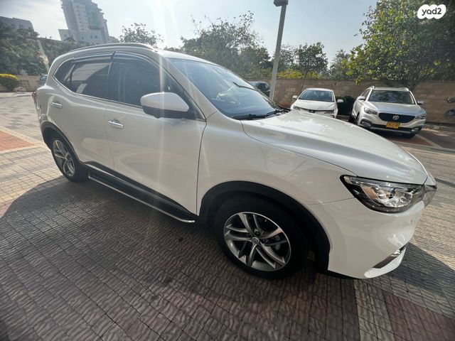 אם ג'י EHS PHEV