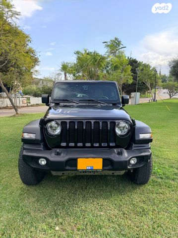 מודעת רכב ג'יפ רנגלר