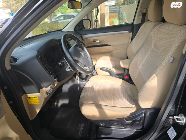 מיצובישי אאוטלנדר