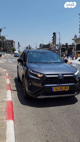מודעת רכב טויוטה RAV4