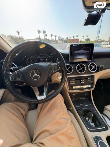 מודעת רכב מרצדס-בנץ GLA