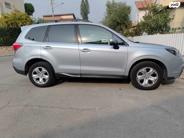 סובארו פורסטר