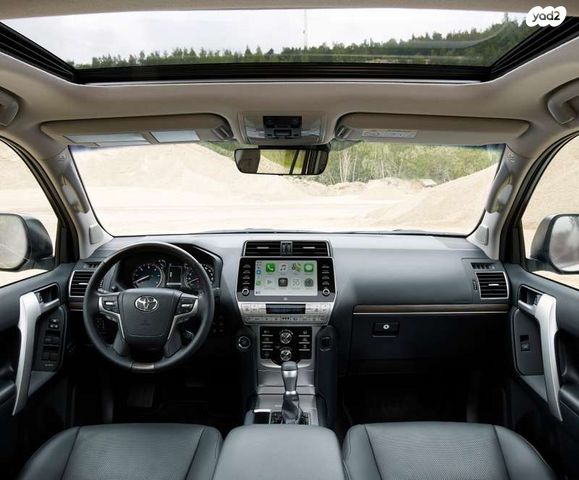 טויוטה לנד קרוזר