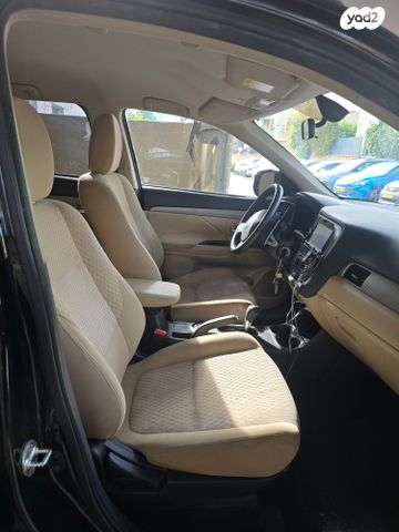 מיצובישי אאוטלנדר