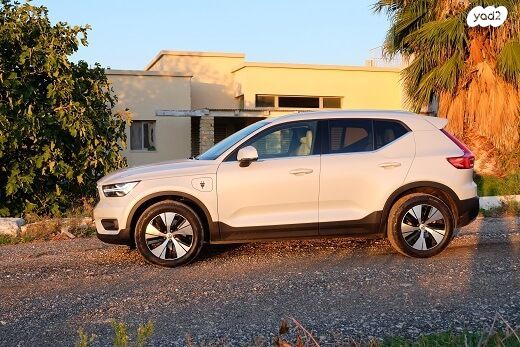 מודעת רכב וולוו XC40