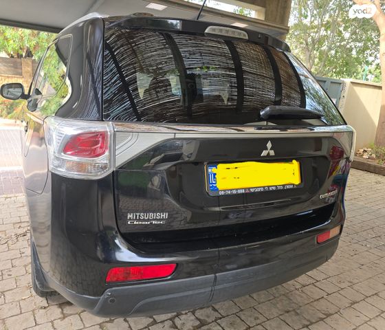 מיצובישי אאוטלנדר