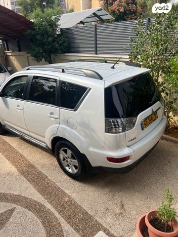 מיצובישי אאוטלנדר