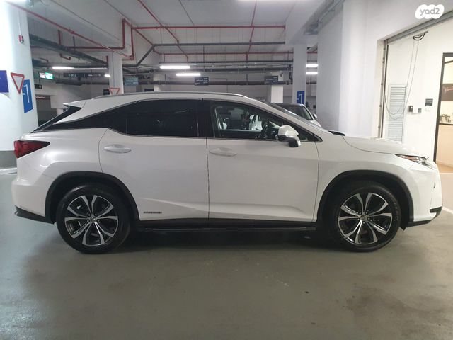 מודעת רכב לקסוס RX