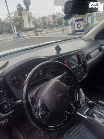 מיצובישי אאוטלנדר