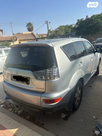 מיצובישי אאוטלנדר