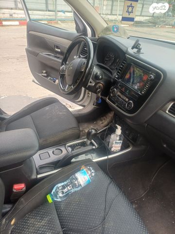 מיצובישי אאוטלנדר