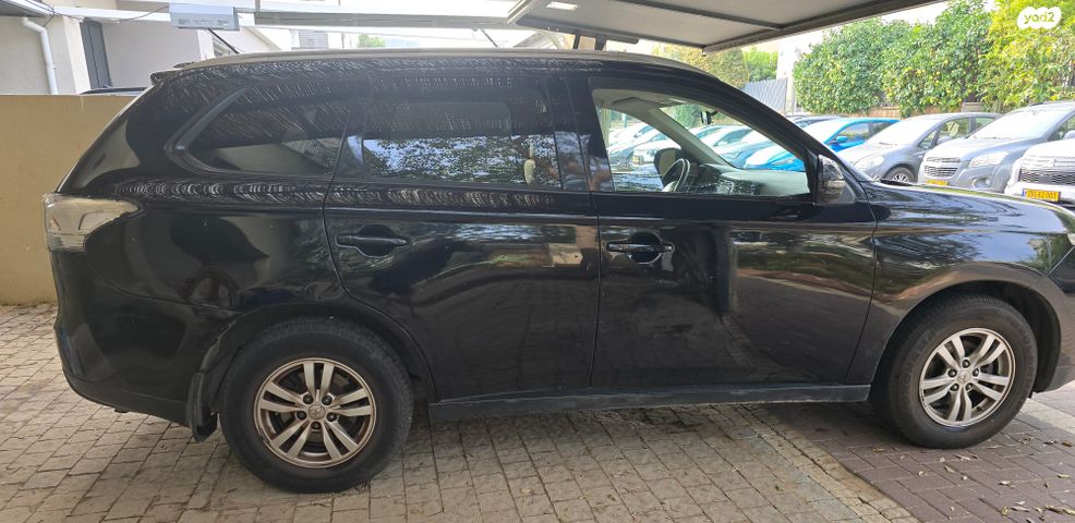 מיצובישי אאוטלנדר