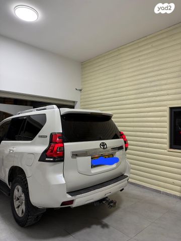 טויוטה לנד קרוזר