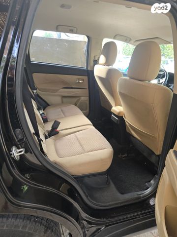 מיצובישי אאוטלנדר